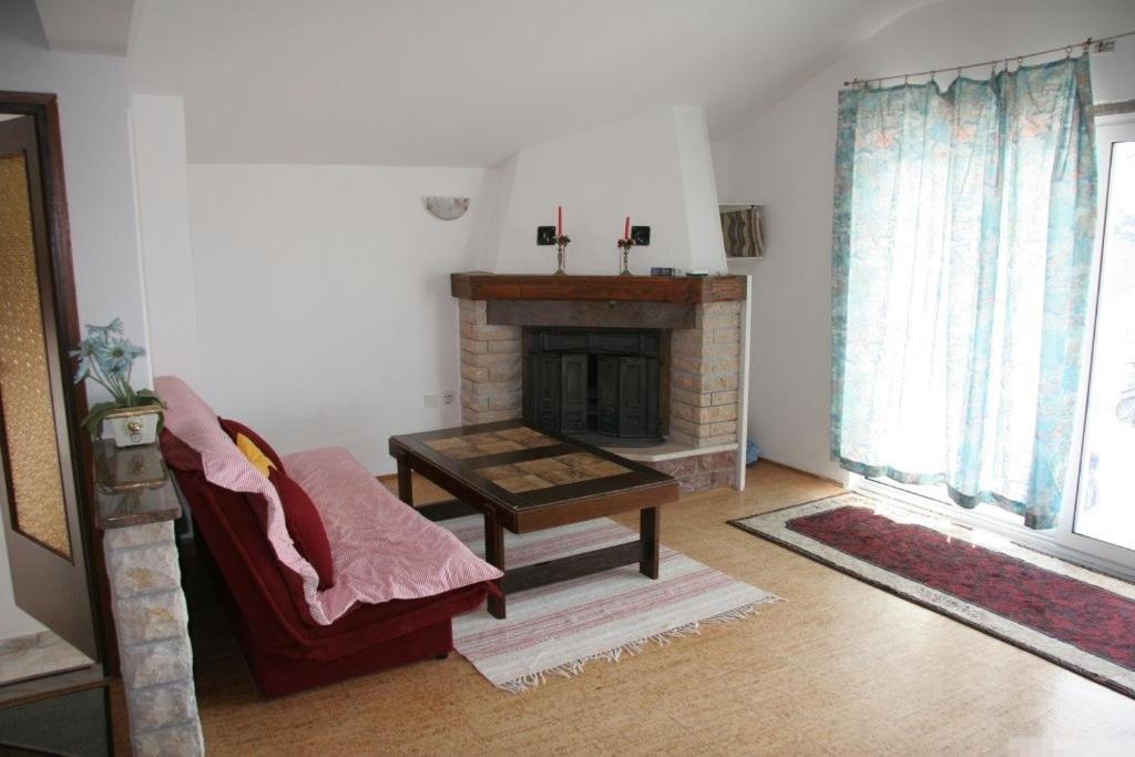 Apartment In Kukljica With Sea View, Terrace, Air Conditioning, Wi-Fi Kültér fotó